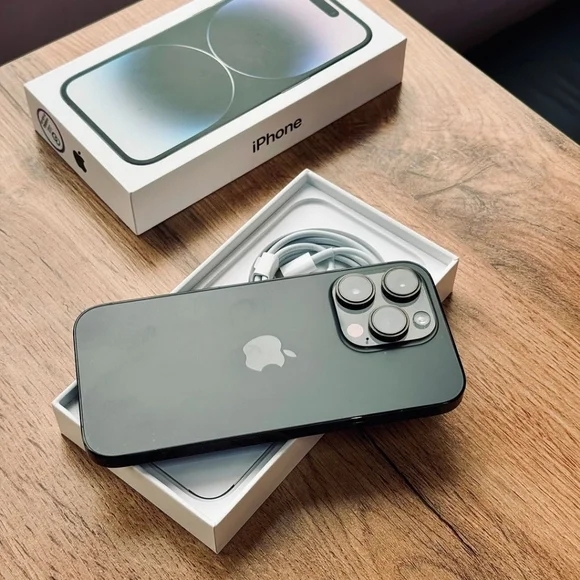 Apple iPhone Pro - Elegant Black Design